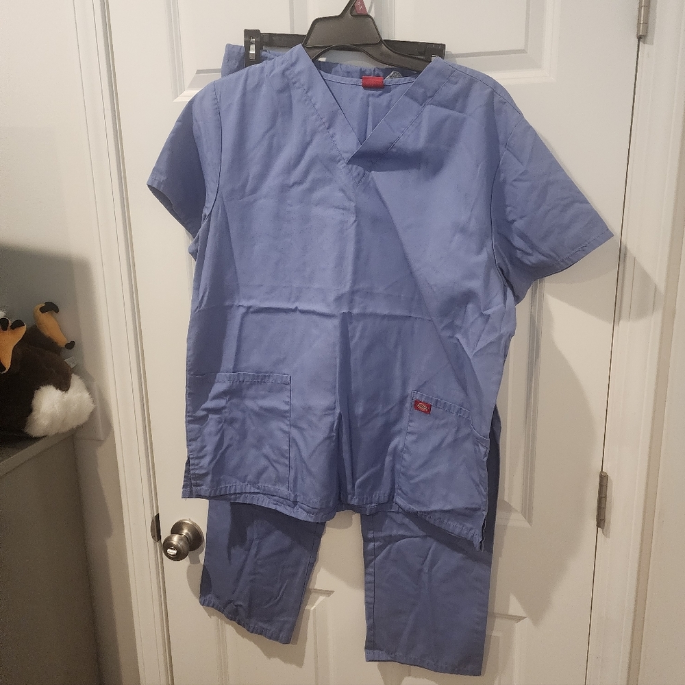 Dickies Light Blue Scrub Set LARGE